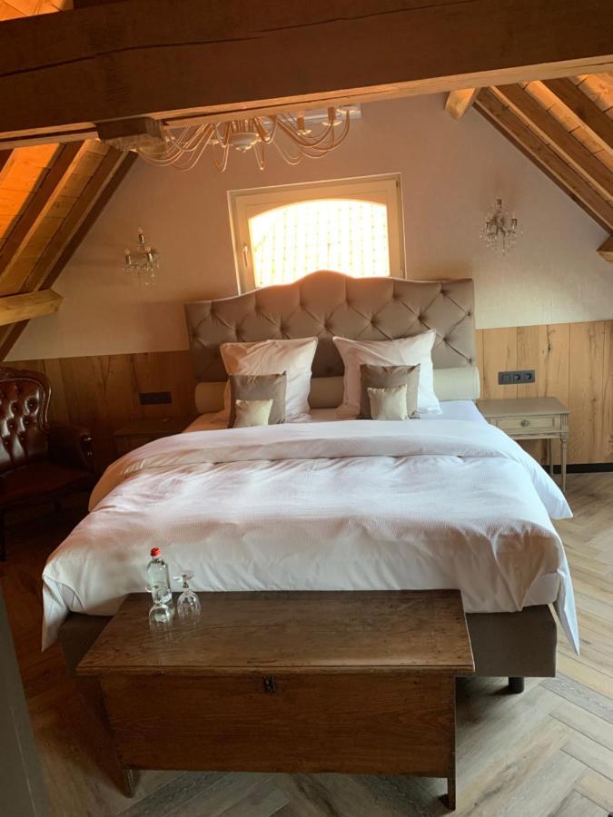 B&B De Rentmeesterhoeve Reningelst ภายนอก รูปภาพ