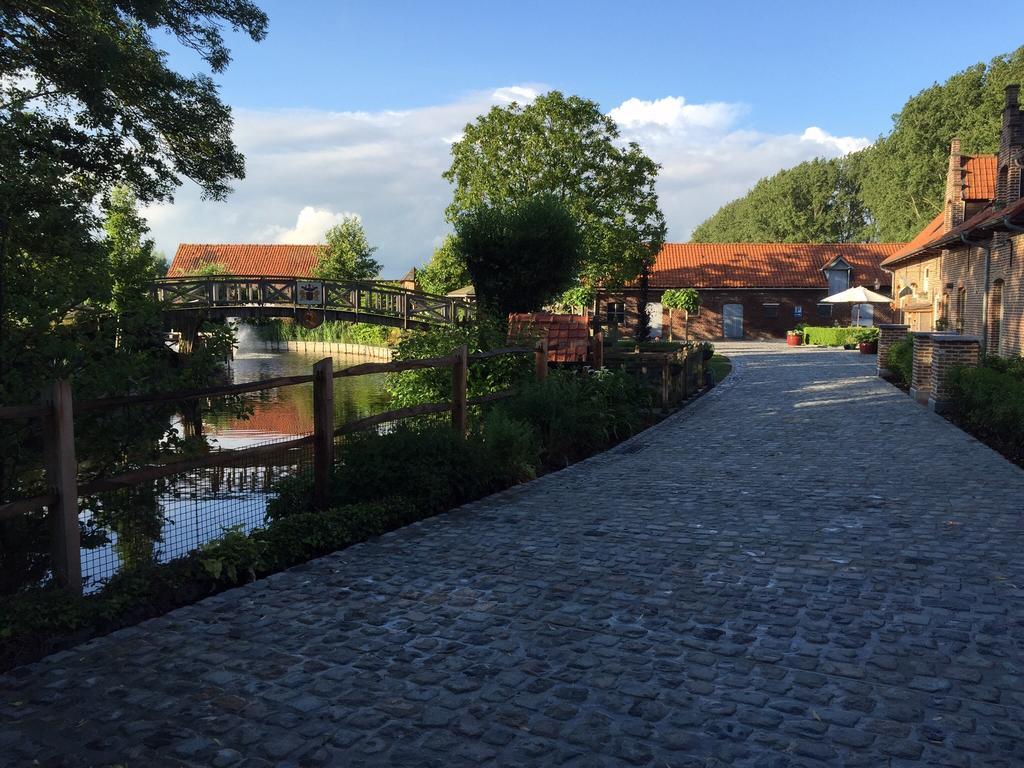 B&B De Rentmeesterhoeve Reningelst ภายนอก รูปภาพ