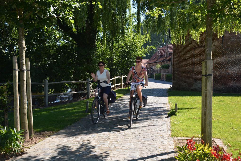 B&B De Rentmeesterhoeve Reningelst ภายนอก รูปภาพ